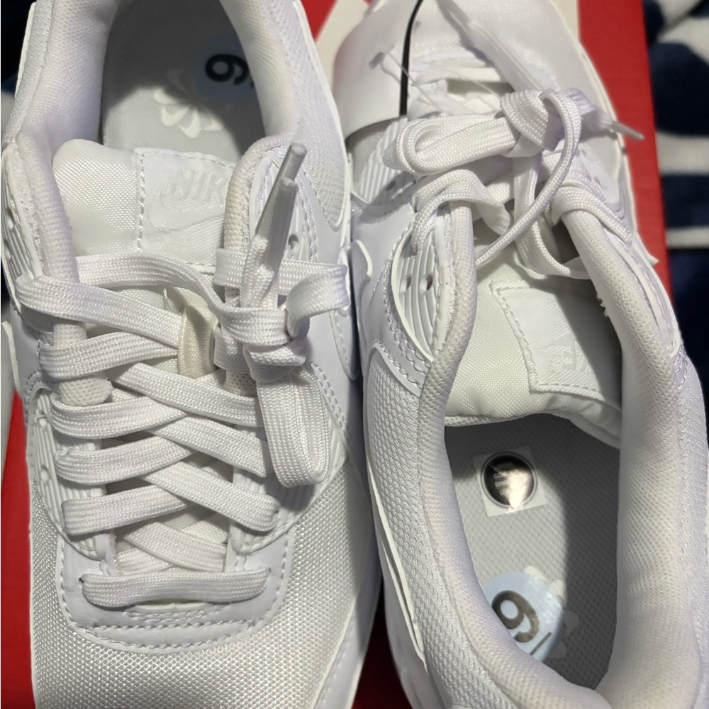 Classic White Women's Athletic Shoes - Picture 2 of 8